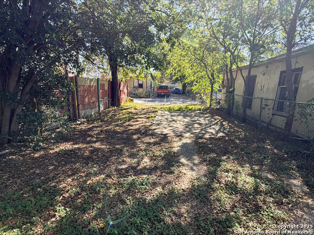 Details for 1327 Montezuma, San Antonio, TX 78207