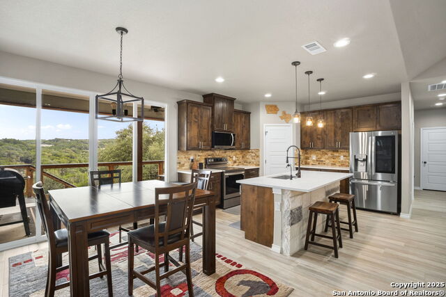 Image 12 of 37 For 295 Delanoy Dr