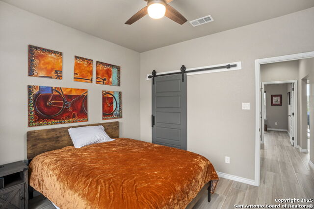 Image 18 of 37 For 295 Delanoy Dr