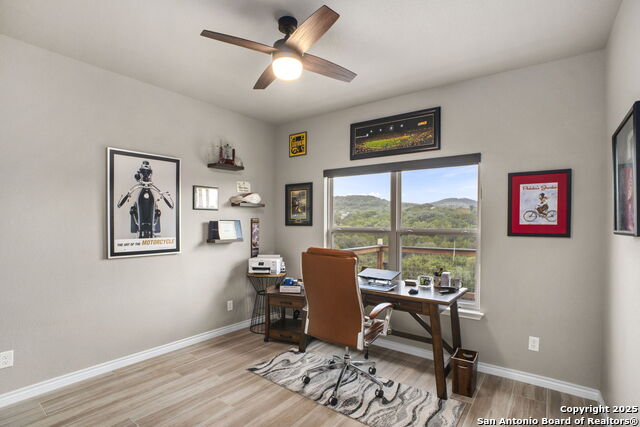 Image 19 of 37 For 295 Delanoy Dr