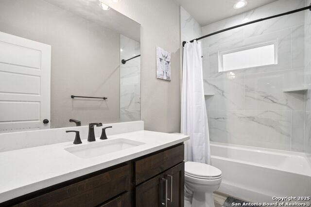 Image 21 of 37 For 295 Delanoy Dr