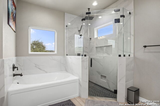 Image 28 of 37 For 295 Delanoy Dr