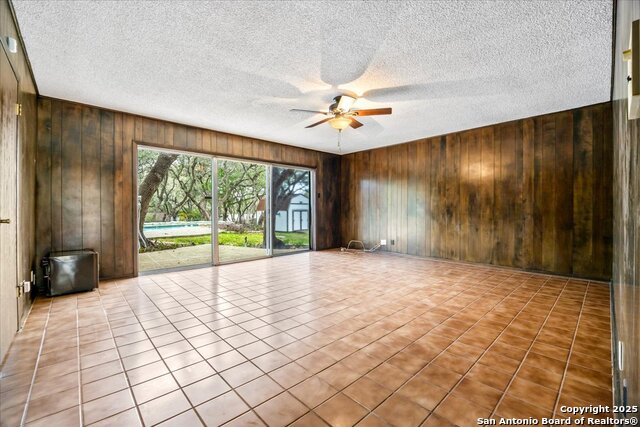 Image 37 of 55 For 9330 Sumac  