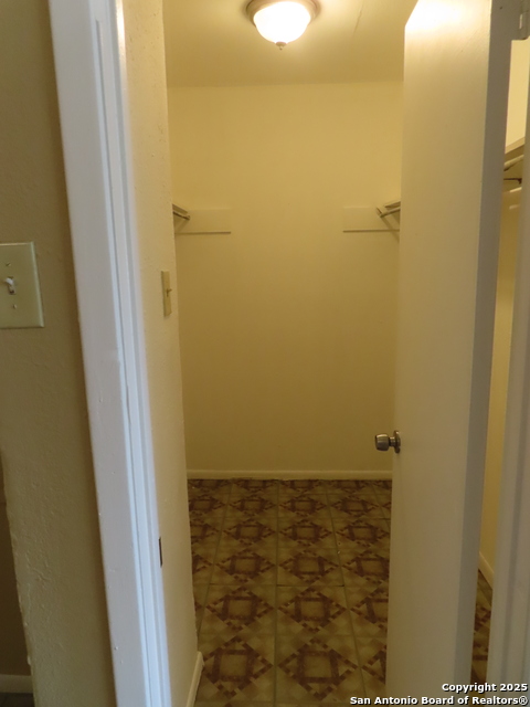 Image 3 of 8 For 264 Natalen