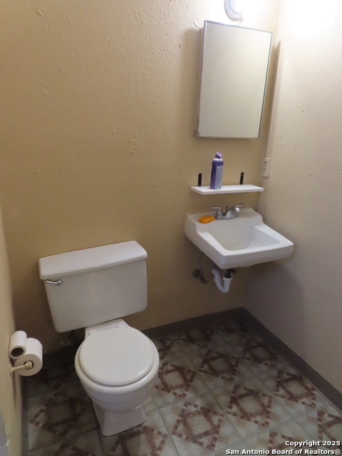 Image 6 of 8 For 264 Natalen