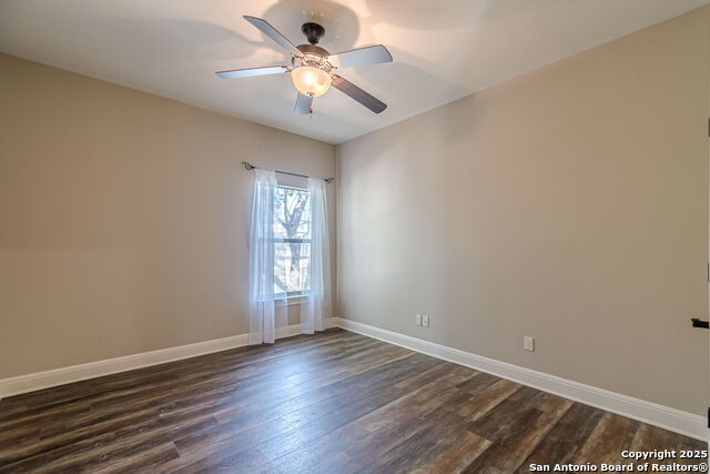 Image 16 of 35 For 1950 Triple Peak