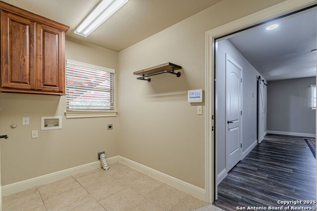 Image 21 of 35 For 1950 Triple Peak