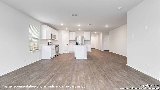 Listing photo id 12 for 5218 Concho Springs