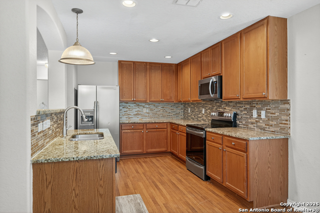 Image 10 of 38 For 10223 Huisache Fld