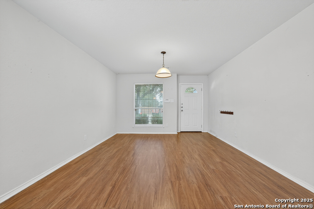 Image 17 of 38 For 10223 Huisache Fld