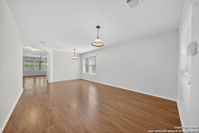 Image 19 of 38 For 10223 Huisache Fld