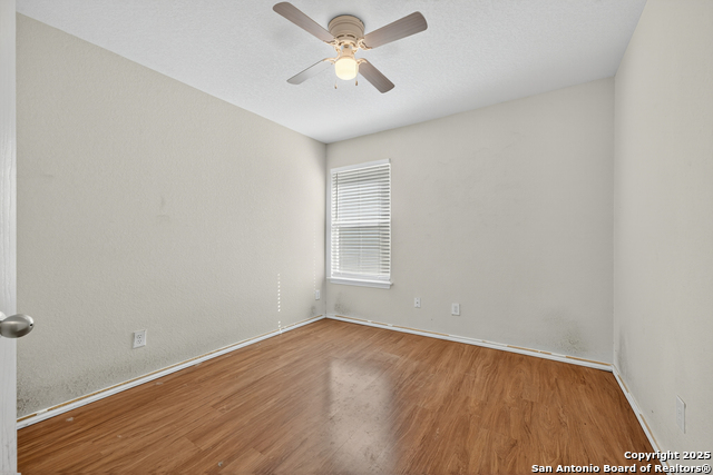 Image 27 of 38 For 10223 Huisache Fld