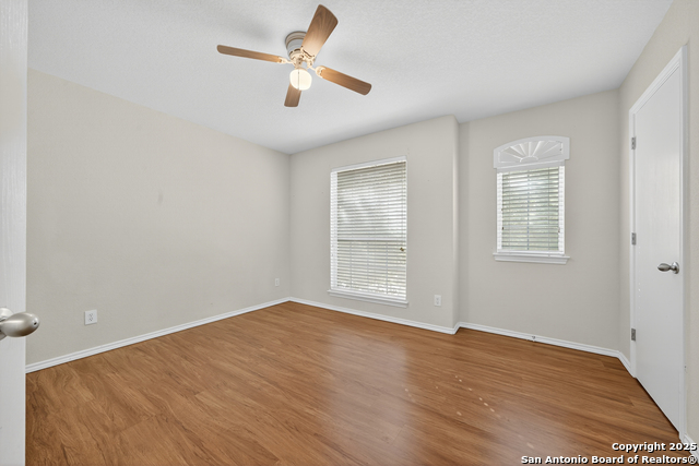 Image 29 of 38 For 10223 Huisache Fld