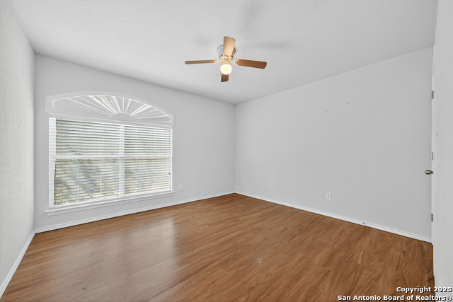 Image 30 of 38 For 10223 Huisache Fld