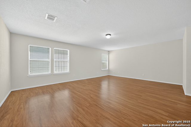 Image 31 of 38 For 10223 Huisache Fld