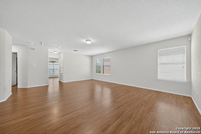 Image 32 of 38 For 10223 Huisache Fld