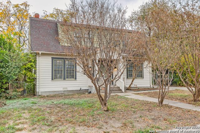 Image 2 of 25 For 807 Lullwood