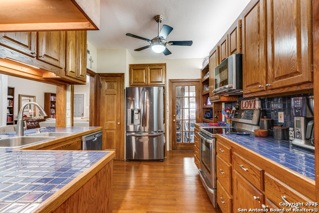 Image 12 of 25 For 237 Thorain  