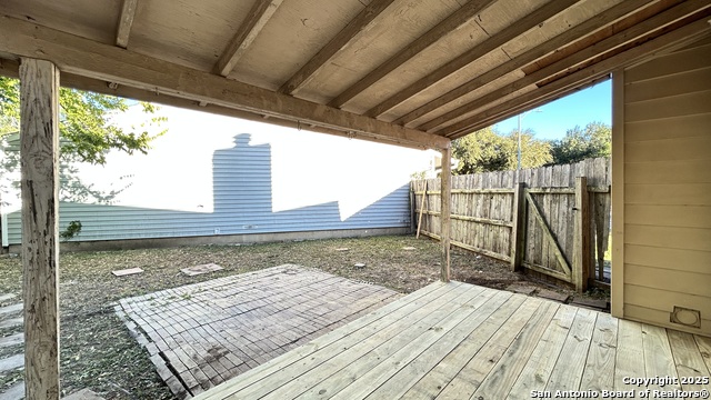 Image 19 of 19 For 9623 Golden Bend