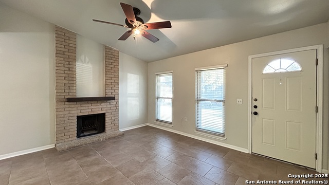 Image 3 of 19 For 9623 Golden Bend