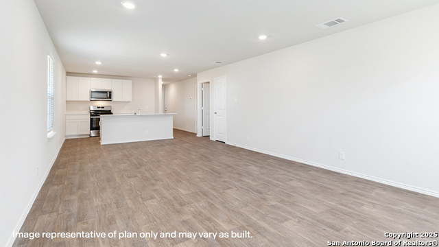 Listing photo id 13 for 13932 San Saba Falls