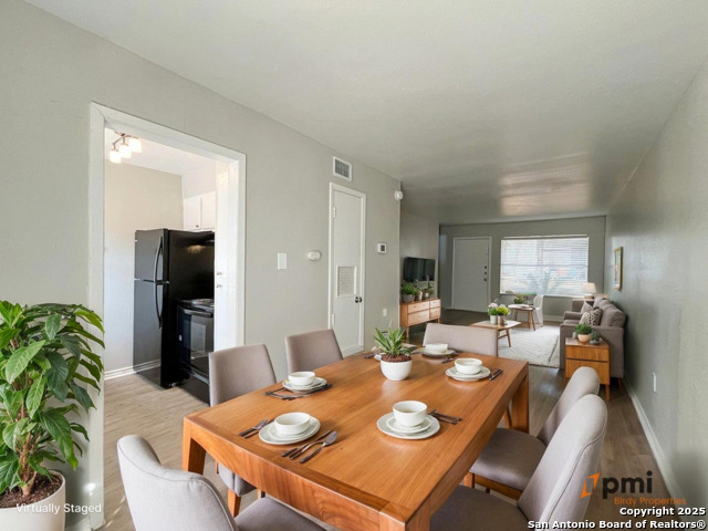 Image 2 of 31 For 2802 Lasses Blvd 8