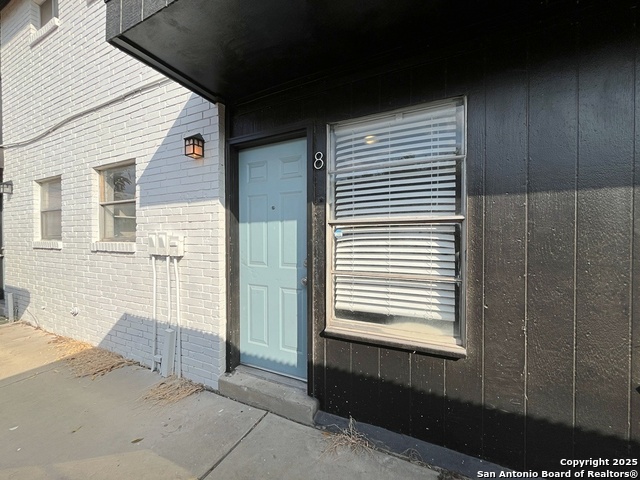 Image 24 of 31 For 2802 Lasses Blvd 8