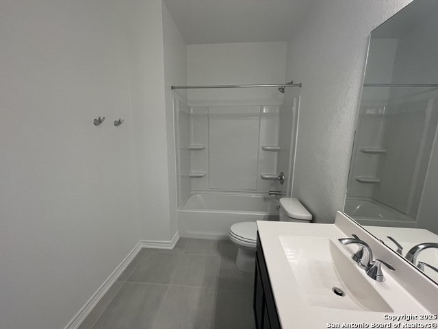 Image 20 of 24 For 2526 Corinthus Bend