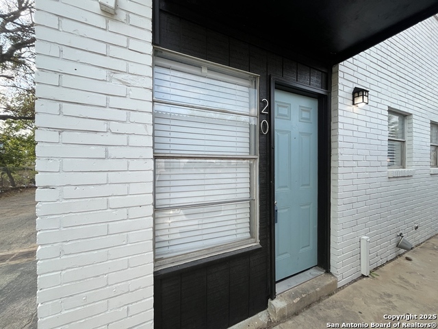 Image 23 of 27 For 2802 Lasses Blvd 20