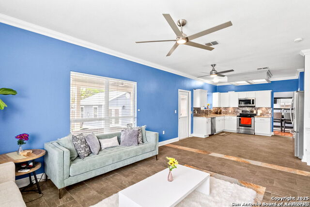 Image 14 of 37 For 6106 Foster Mill