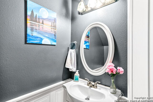 Image 28 of 37 For 6106 Foster Mill