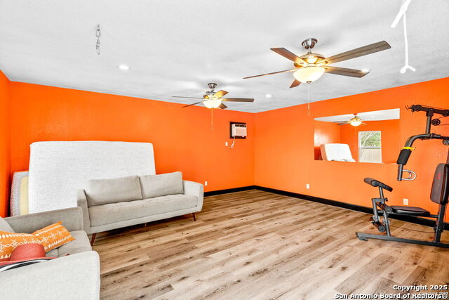 Image 34 of 37 For 6106 Foster Mill