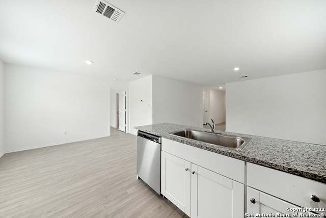 Image 13 of 31 For 5531 Elm Valley Dr