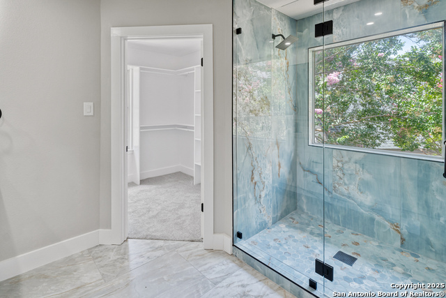 Image 16 of 27 For 907 Amigo  