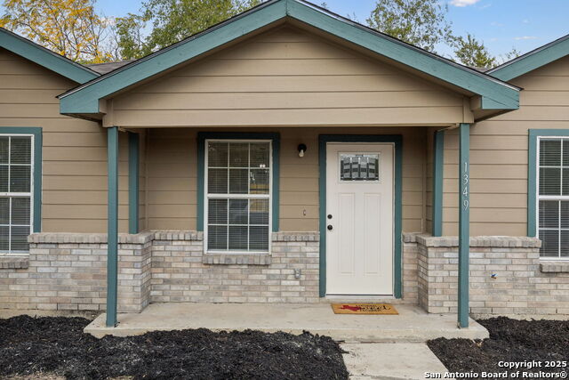 Image 5 of 35 For 1349 Rivas St