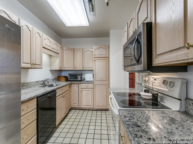 Image 13 of 29 For 1 Towers Park Ln  1511