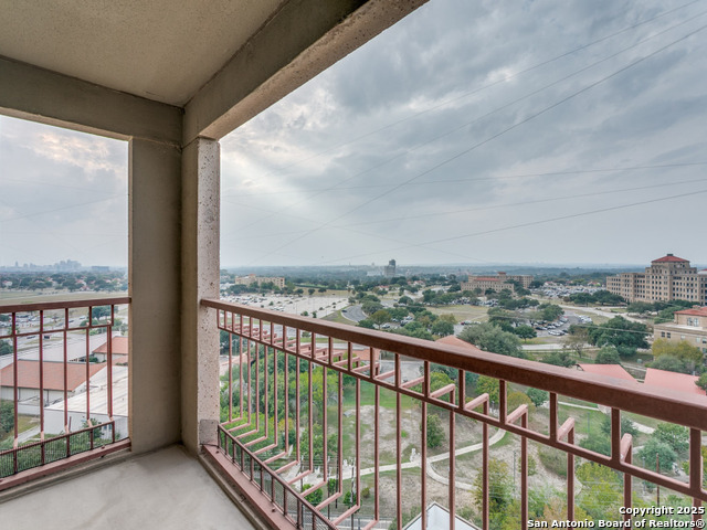 Image 21 of 29 For 1 Towers Park Ln  1511