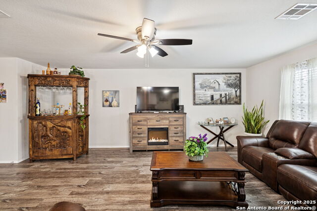 Image 12 of 52 For 6915 Gino Valley