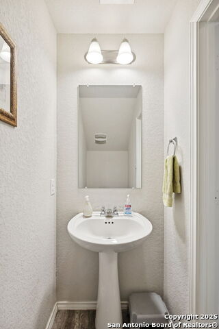 Image 24 of 52 For 6915 Gino Valley