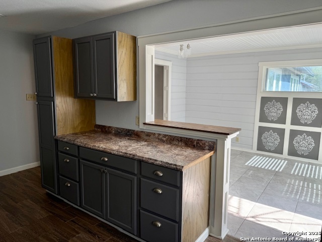 Image 7 of 14 For 1410 Bowie E