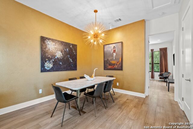 Image 16 of 43 For 730 Josephine St E