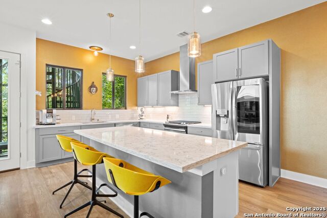 Image 17 of 43 For 730 Josephine St E