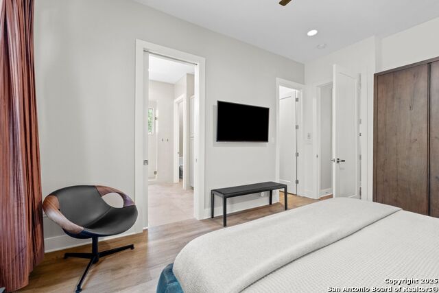 Image 22 of 43 For 730 Josephine St E