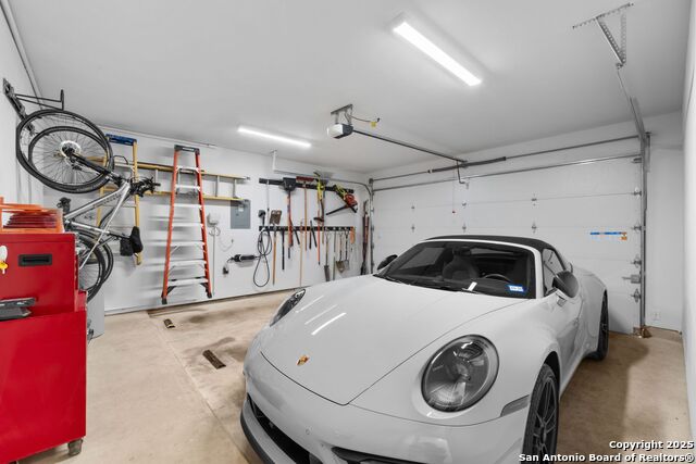 Image 29 of 43 For 730 Josephine St E