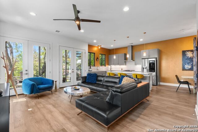 Image 7 of 43 For 730 Josephine St E