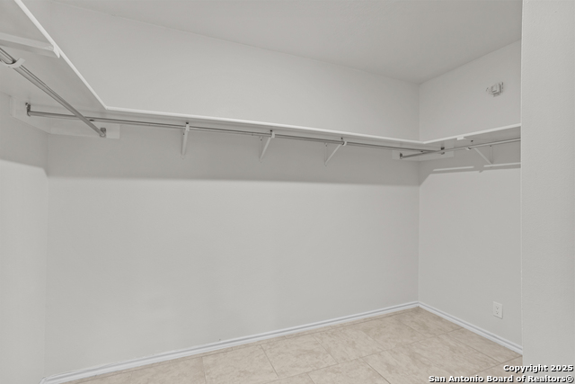 Image 14 of 35 For 10018 Ink Wells