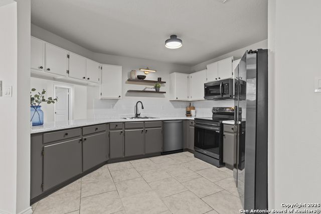 Image 19 of 35 For 10018 Ink Wells