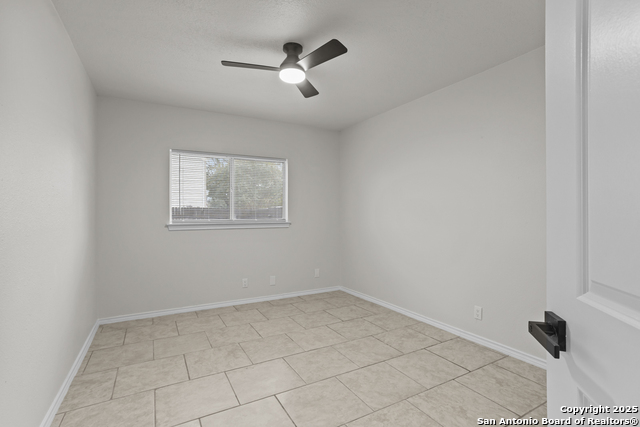 Image 28 of 35 For 10018 Ink Wells