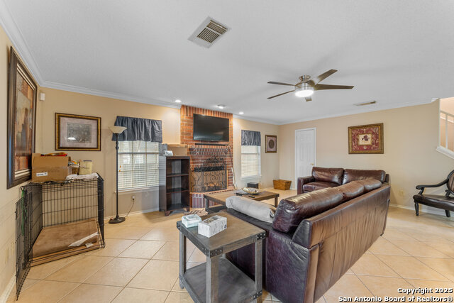 Image 26 of 38 For 2821 Lotus