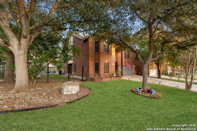 Image 3 of 38 For 2821 Lotus